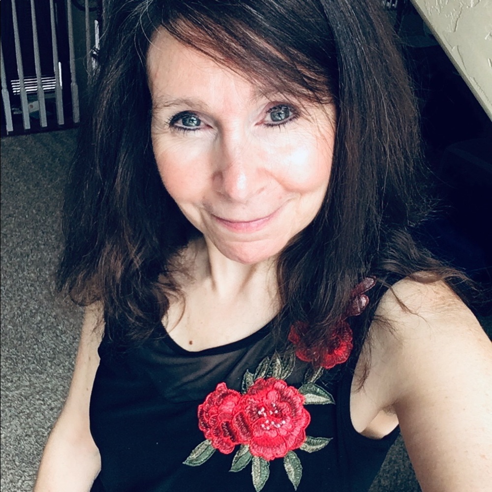 Meet your Posher, Carla